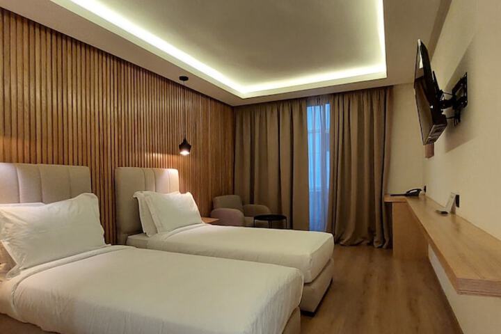 Room 29 of 84