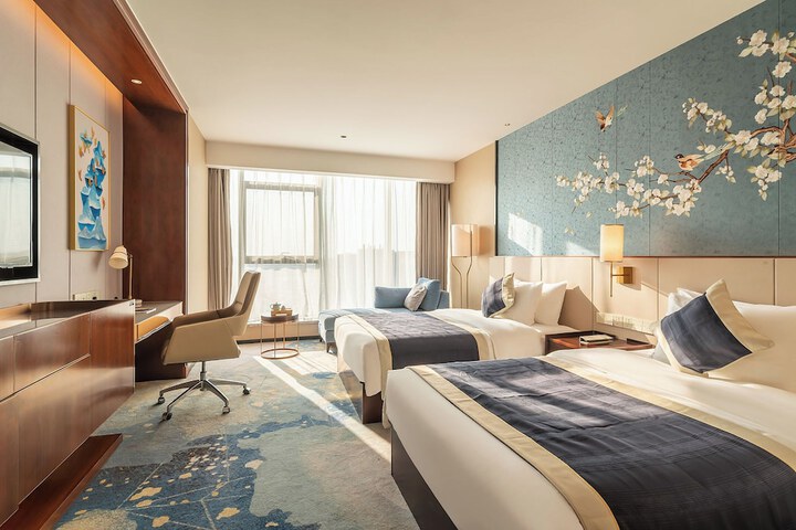 Room 30 of 73