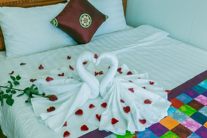 Room 8 of 43