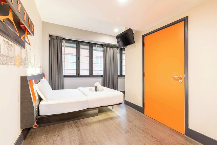 Room 28 of 55
