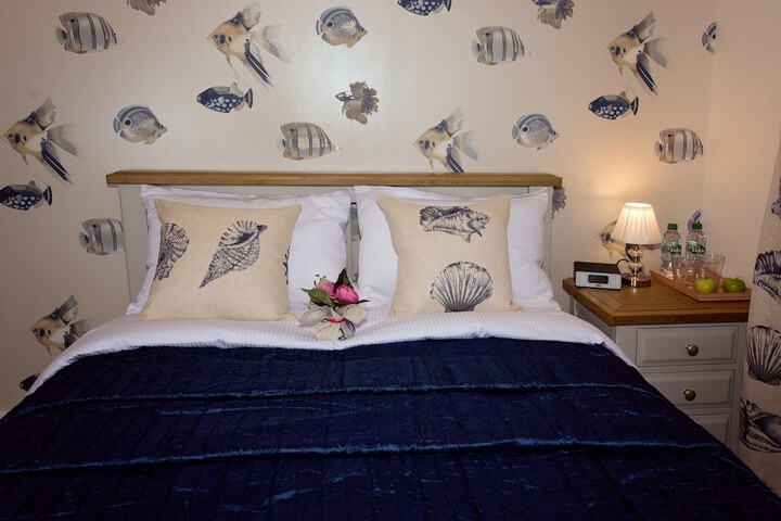 Room 2 of 23