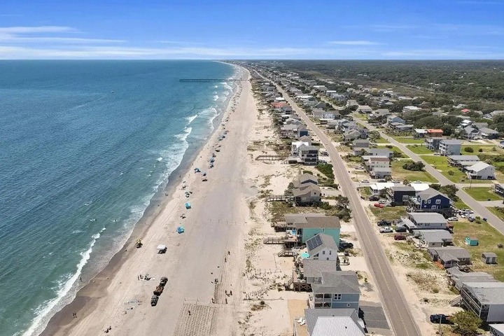 Beach 18 of 27