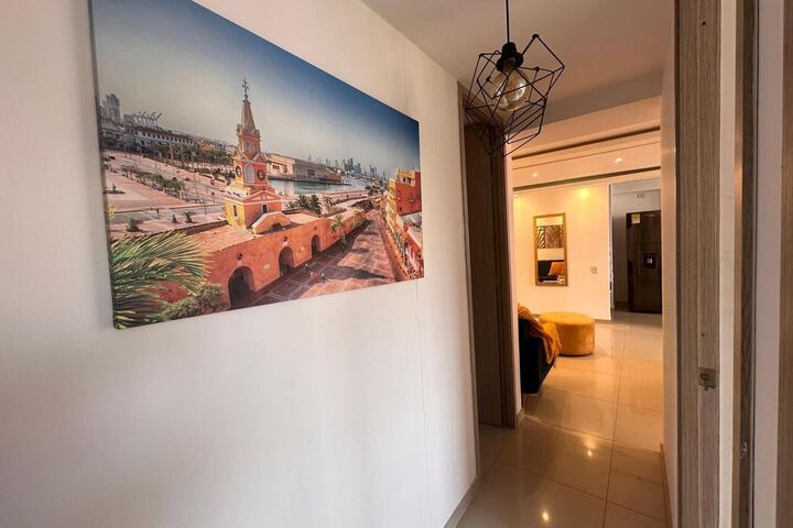 Room 6 of 12