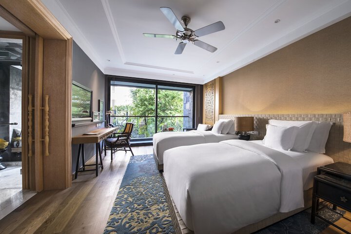 Room 29 of 221