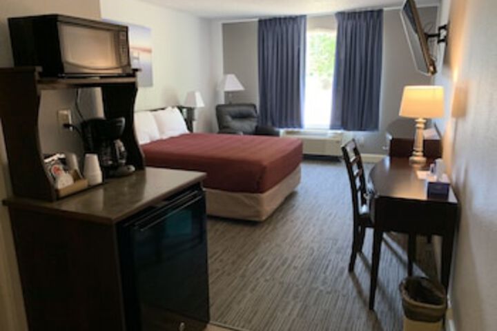 Room 40 of 297