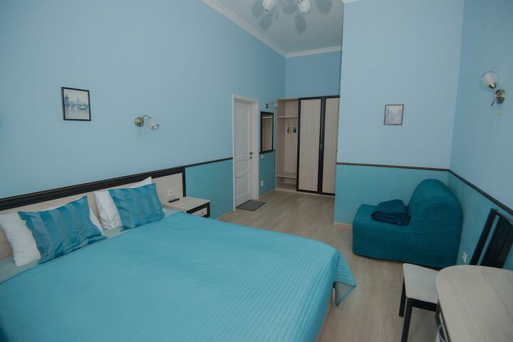 Room 10 of 75