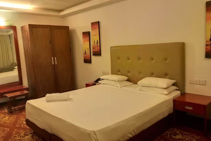 Room 5 of 46