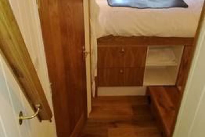 Room 28 of 37