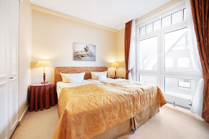 Room 10 of 70