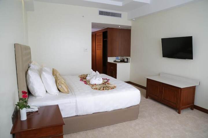 Room 18 of 32