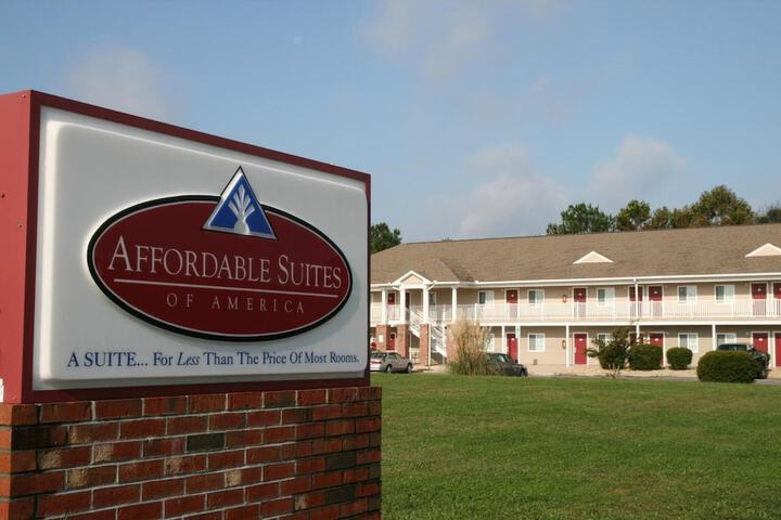 Hotel Entry