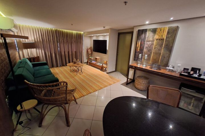 Room 43 of 100