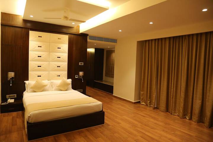 Room 10 of 39