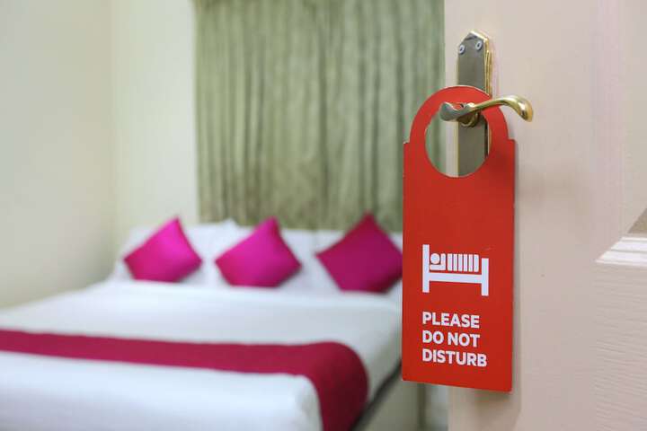 Room 7 of 9