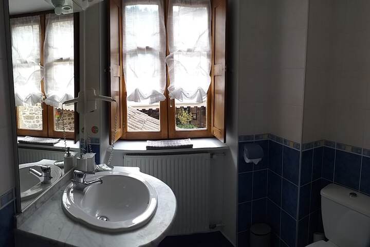 Room 14 of 51