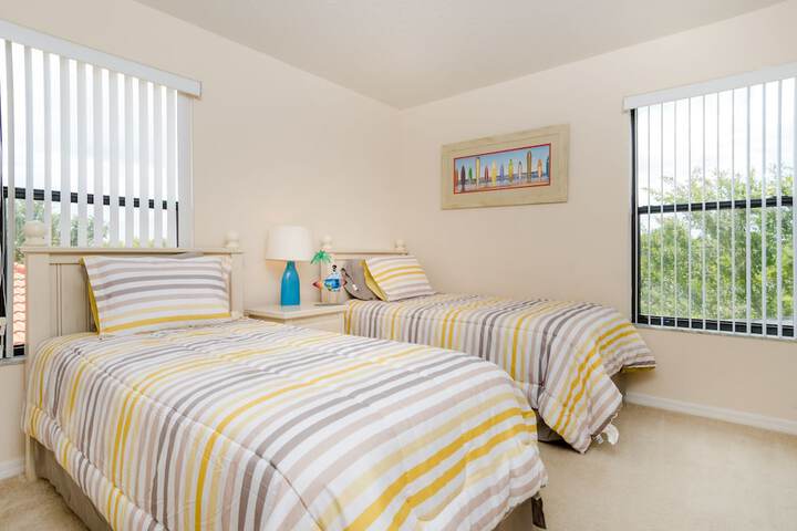 Room 3 of 21
