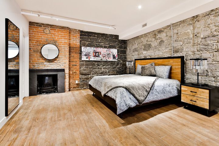 Room 41 of 104