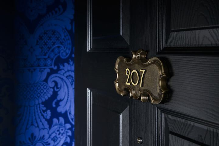 Room 28 of 64