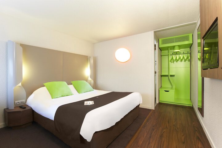 Room 5 of 31