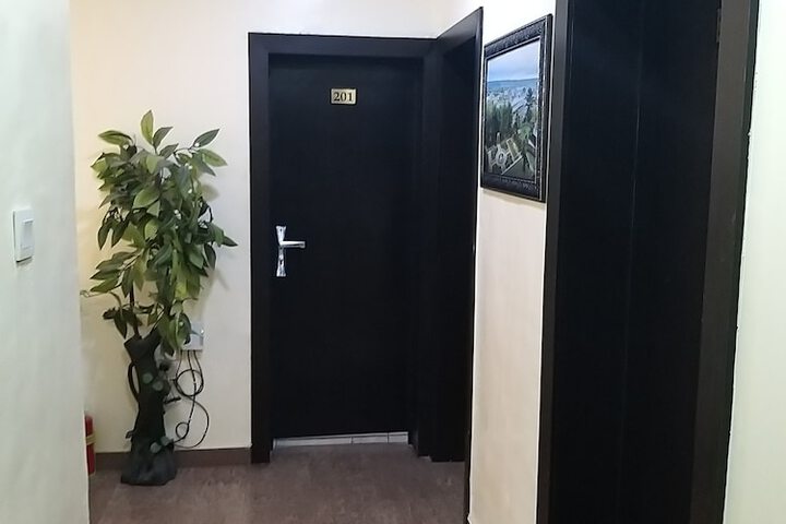 Ballroom/Hall 33 of 34
