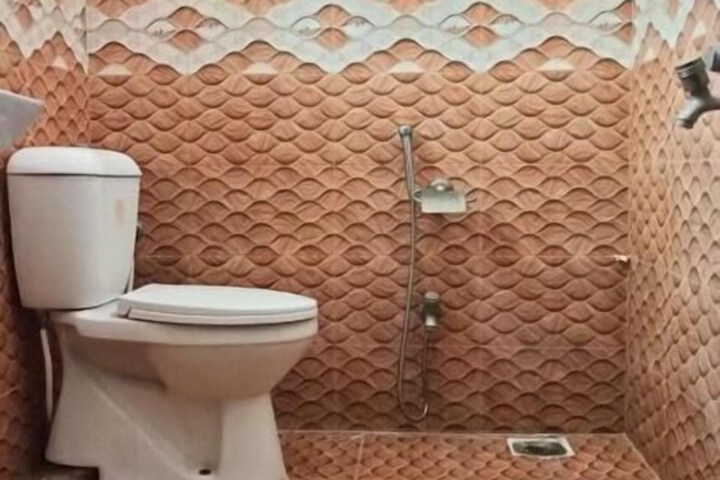 Room 19 of 25