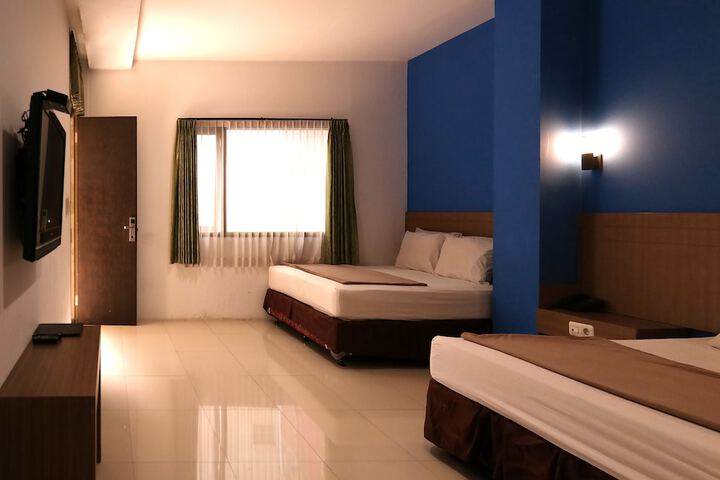 Room 8 of 23