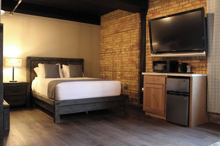 Room 5 of 42