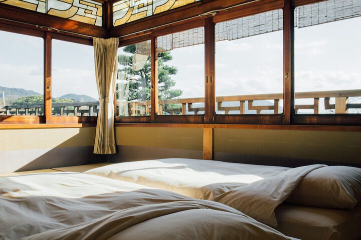 Room 4 of 32