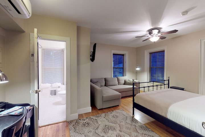 Room 2 of 26