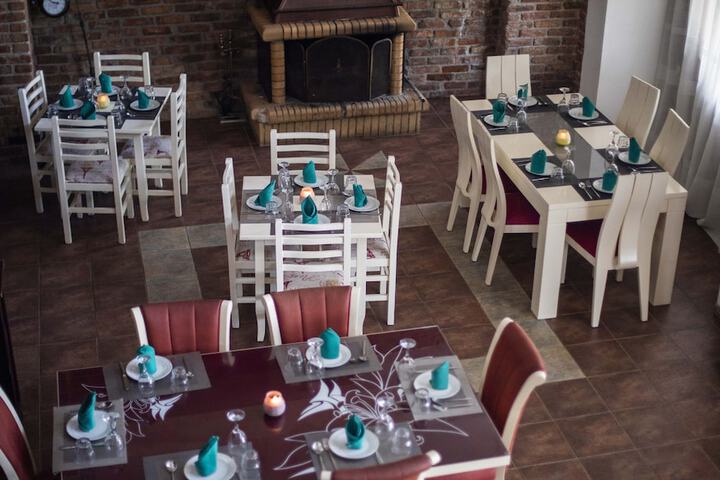 Dining 97 of 131