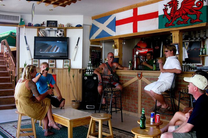 Sports bar