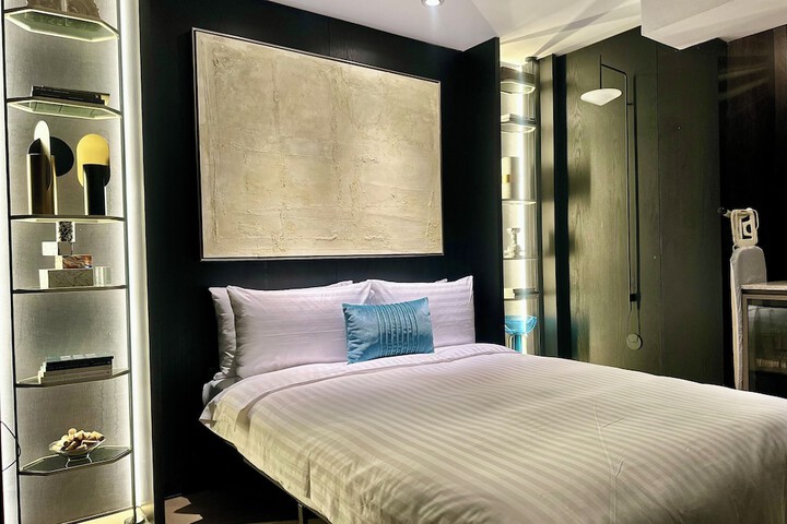 Room 21 of 60