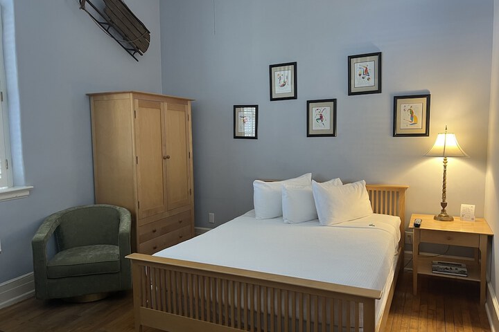 Room 78 of 142