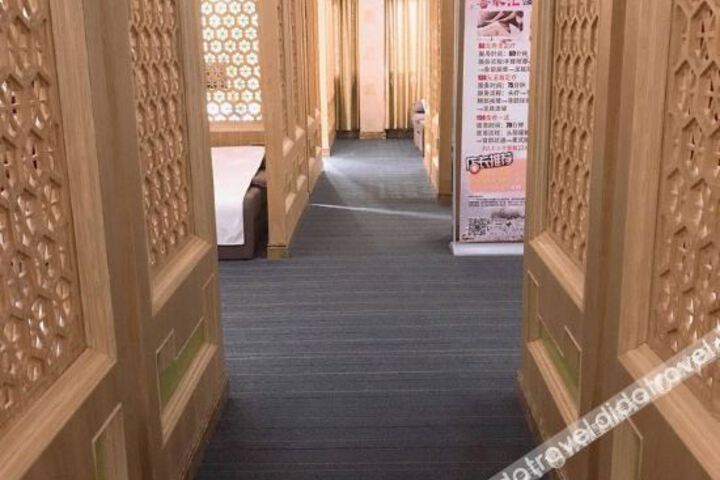 Hotel Interior 9 of 10