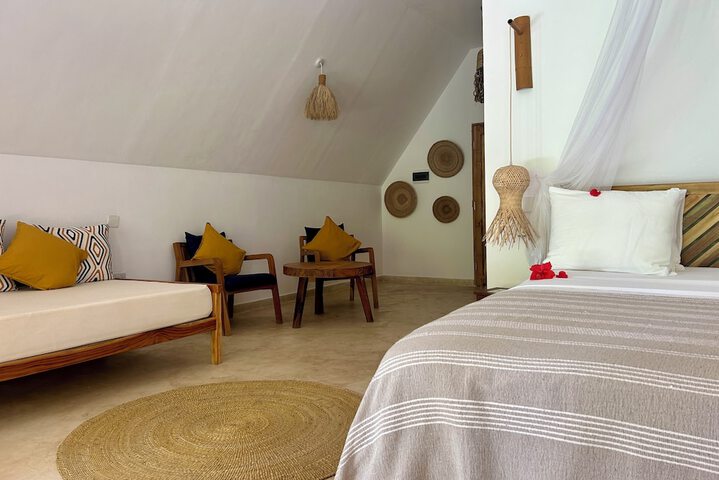 Room 43 of 90