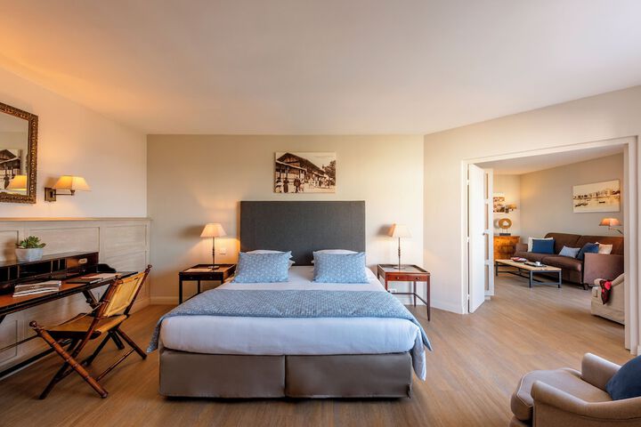 Room 16 of 104