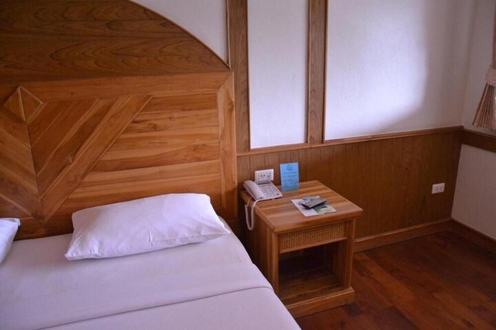 Room 8 of 58