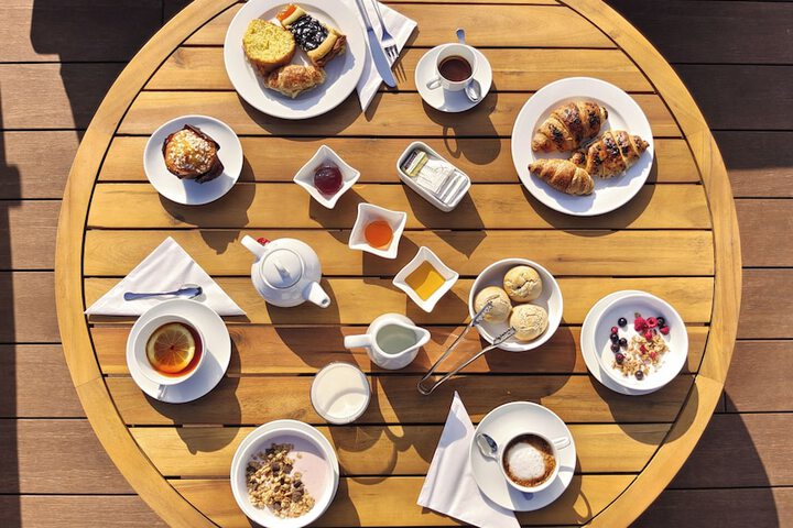 Breakfast/Coffee Service 51 of 73