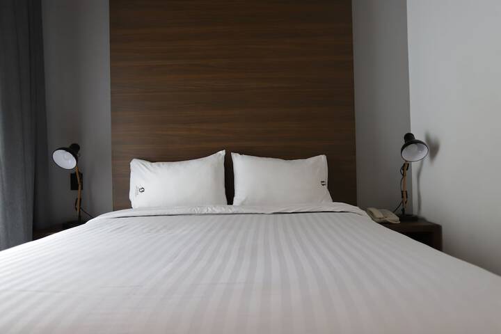 Room 13 of 31