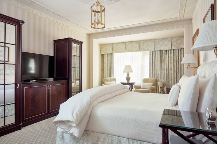 Room 8 of 50