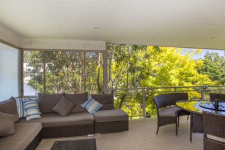 Terrace/Patio 4 of 17