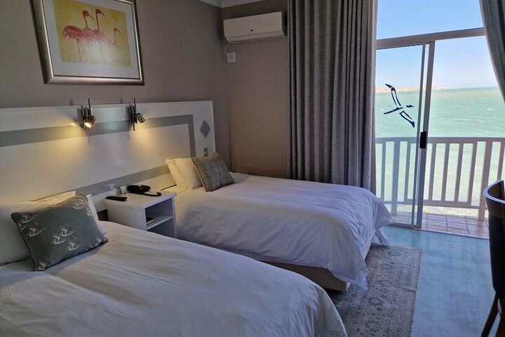 Room 37 of 106