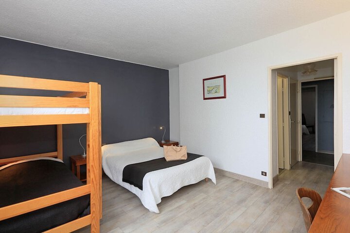 Room 4 of 19