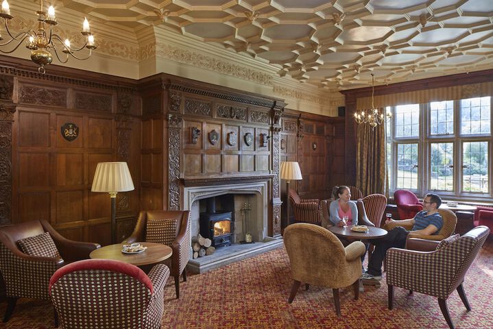 Lounge 60 of 88