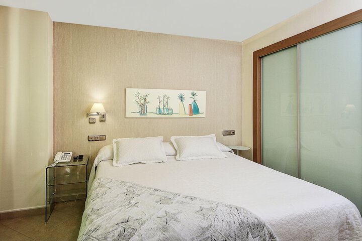 Room 10 of 71