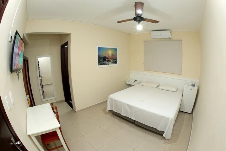 Room 7 of 35