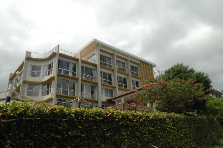 Hotel 202 of 210