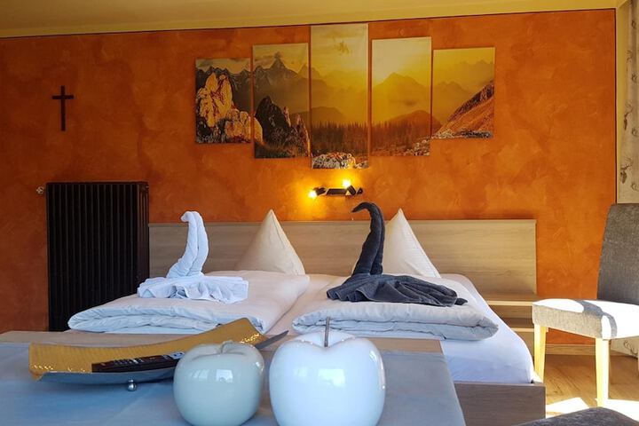 Room 12 of 57