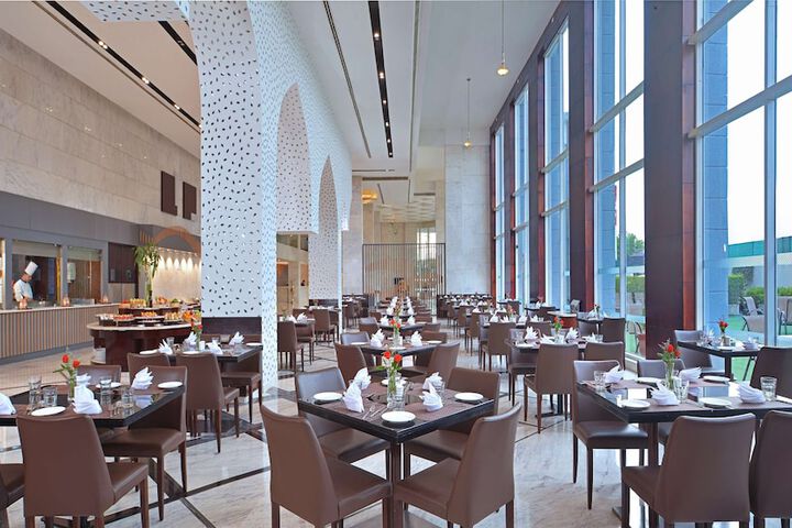 Dining 46 of 67
