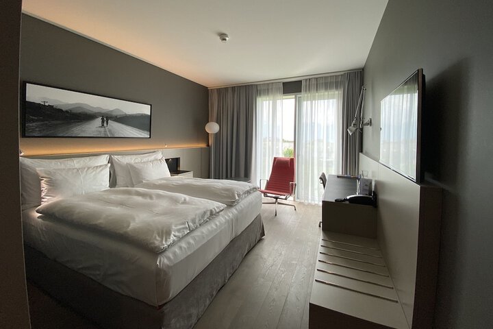 Room 20 of 100